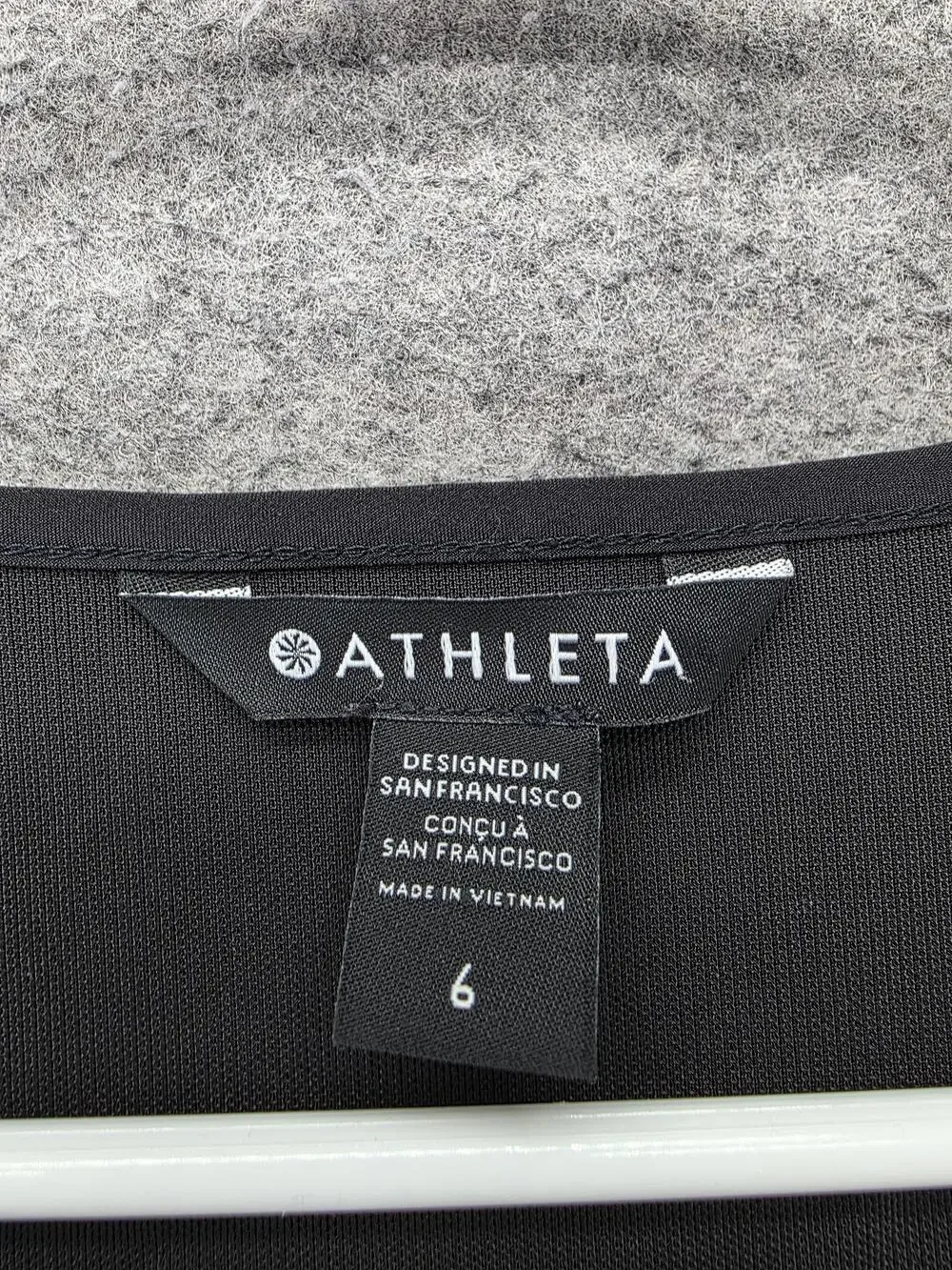 Athleta Dress Womens 6 Black Tank Knee Length Scoop Neck Zip Pockets Expedition